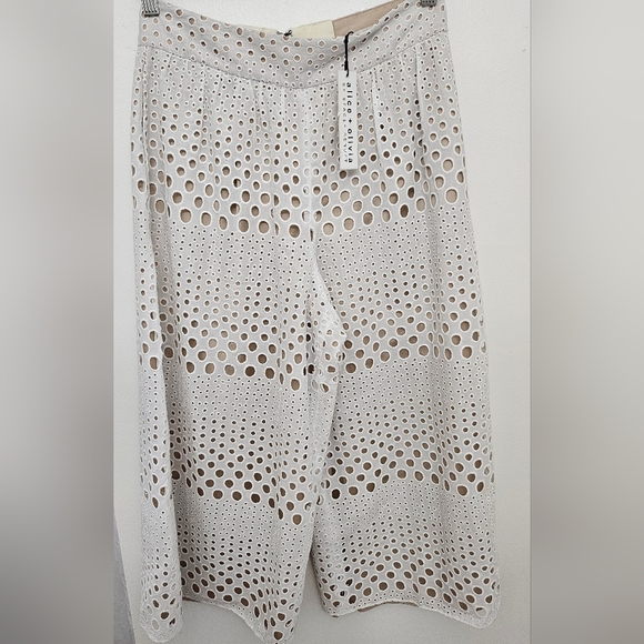 New Alice and Olivia Women's Wide Leg Pants in White Size - Picture 5 of 12